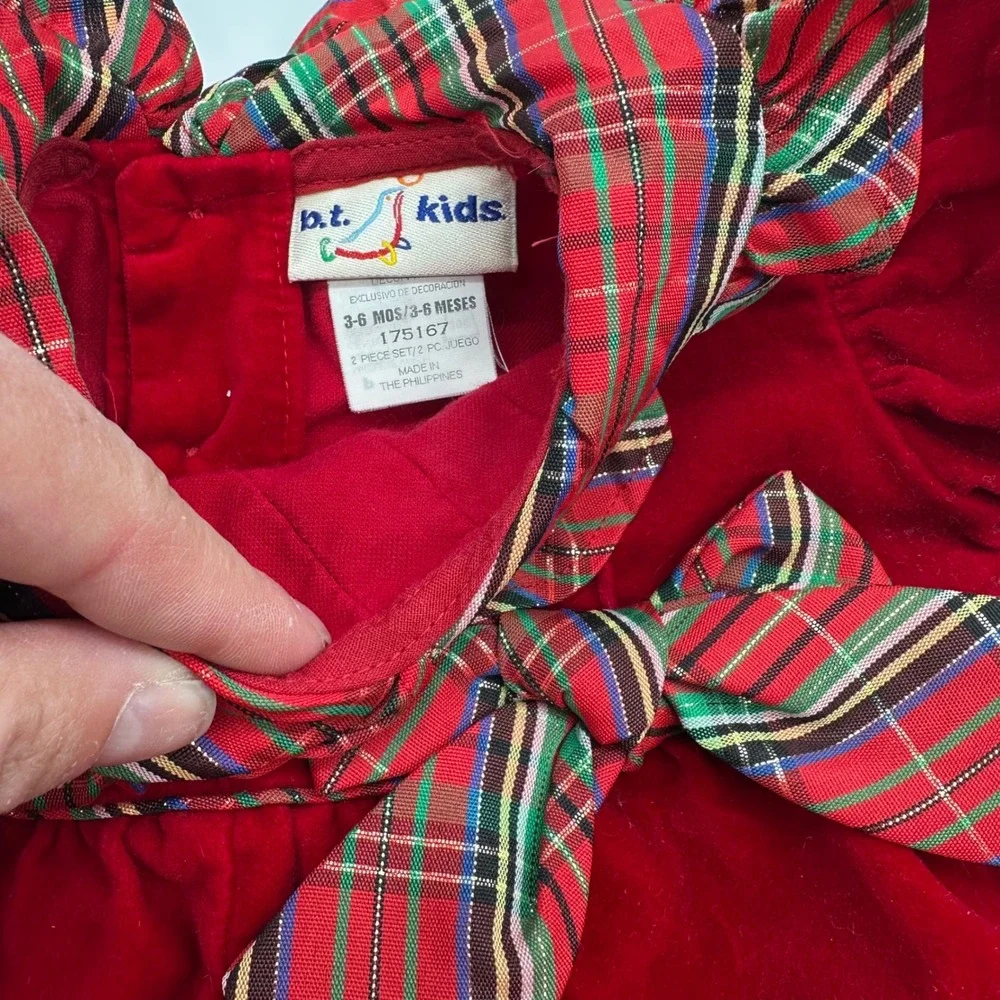 B.T. Kids Red Velvet Velour Christmas Romper Plaid Trim Teddy Bear 3-6 Month VTG